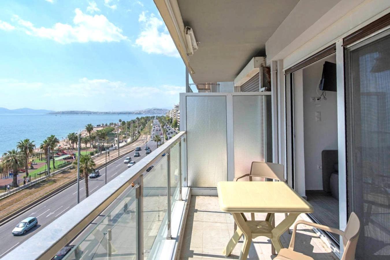 Breathtaking Seaview Studio In Athenian Riviera Экстерьер фото